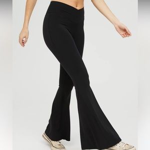 OFFLINE By Aerie Real Me High Waisted Crossover Rib Super Flare Legging